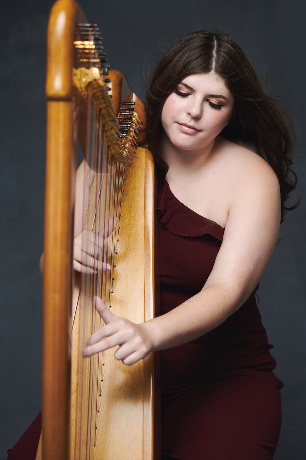 Senior picture with harp photographer -2