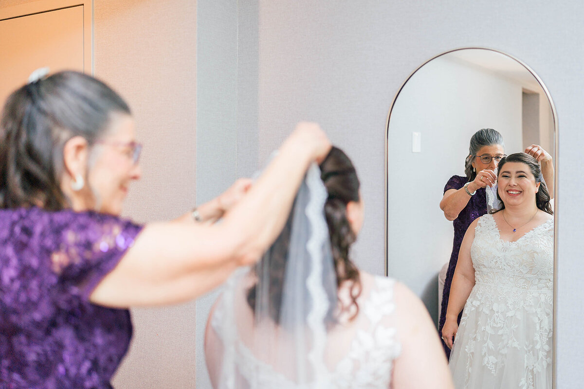 Eliana-Melmed-Photography-Chicago-LosAngeles-Jewish-WeddingPhotography-ElianaSklar-EilanaReady-00069