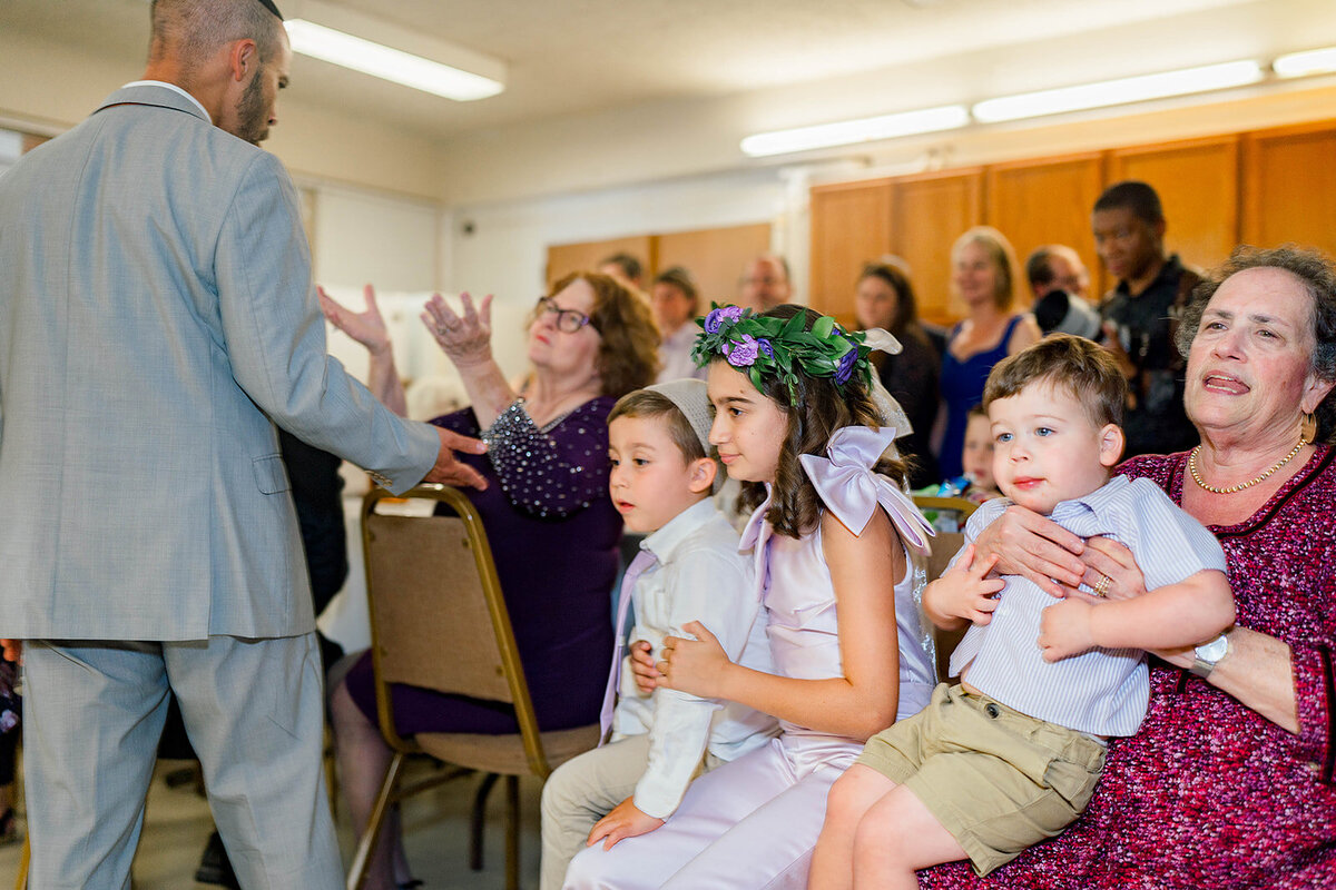 Eliana-Melmed-Photography-Chicago-LosAngeles-Jewish-WeddingPhotography-ElianaSklar-Tisch-00024