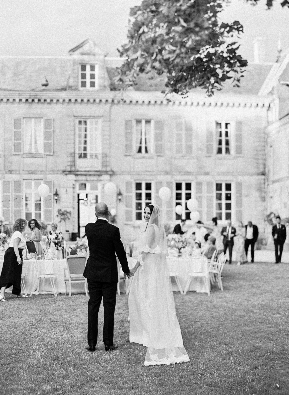 Intimate french champagne chateau wedding amelia soegijono0048