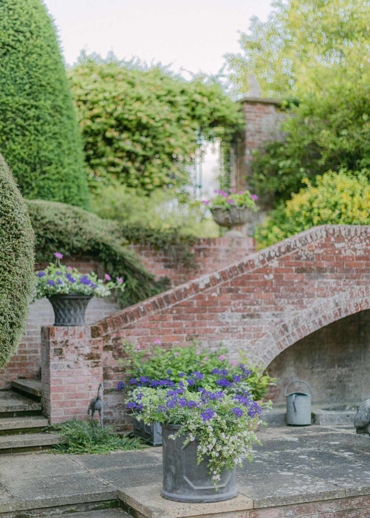 chloe-winstanley-weddings-countryside-english-garden
