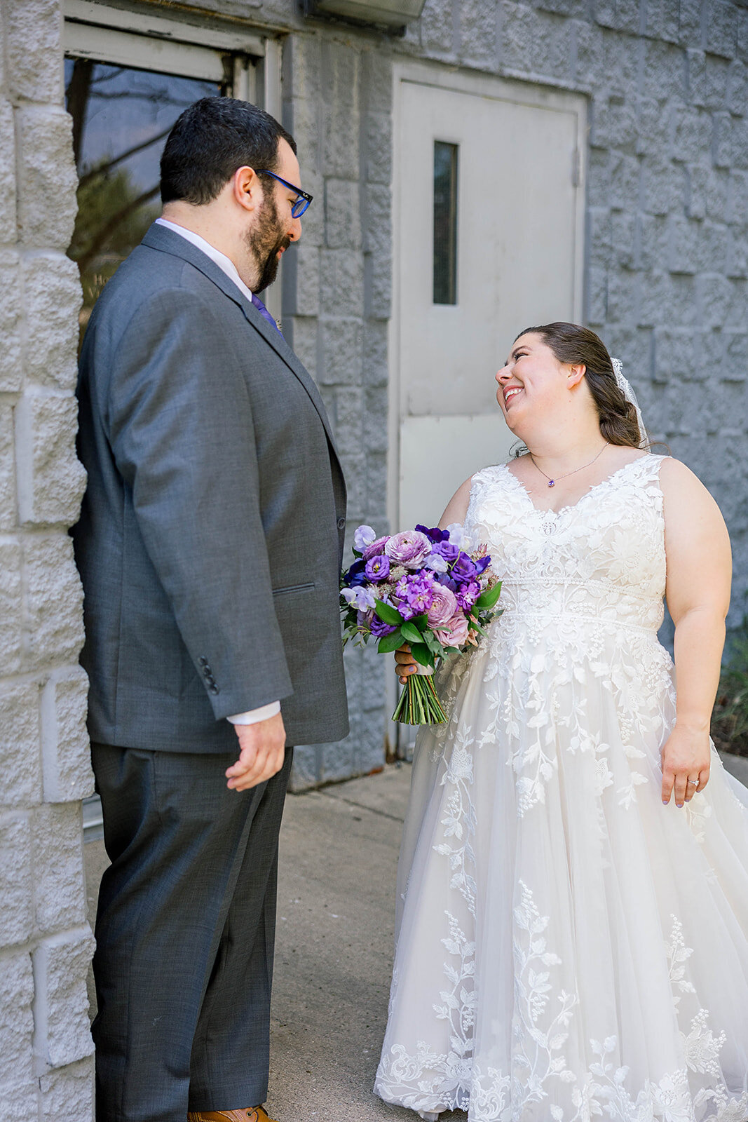 Eliana-Melmed-Photography-Chicago-LosAngeles-Jewish-WeddingPhotography-ElianaSklar-FirstLook-00165