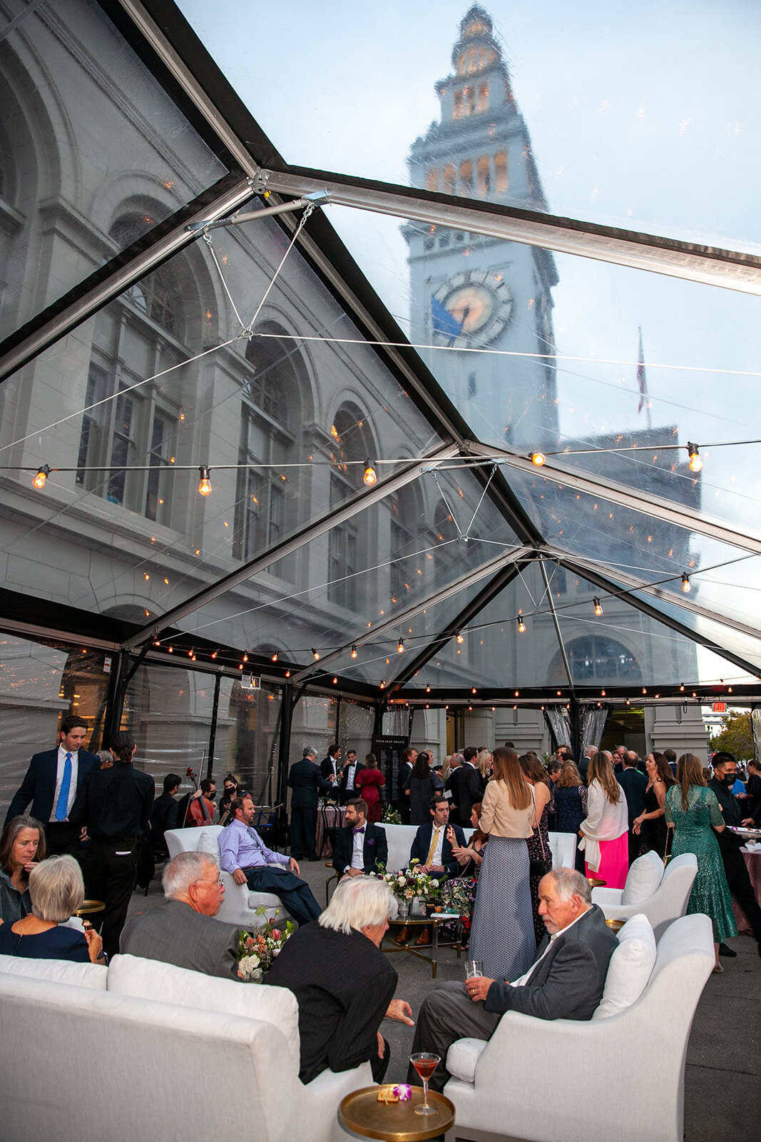 San francisco ferry building cocktail hour