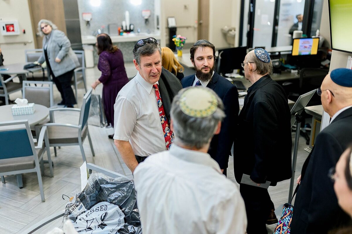 Eliana-Melmed-Photography-Chicago-LosAngeles-Jewish-WeddingPhotographer-CarmiKalman-Tisch-00029