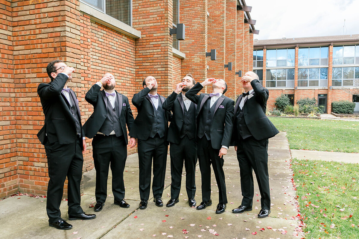 Eliana-Melmed-Photography-Chicago-LosAngeles-Jewish-WeddingPhotography-AndrewReady-00044