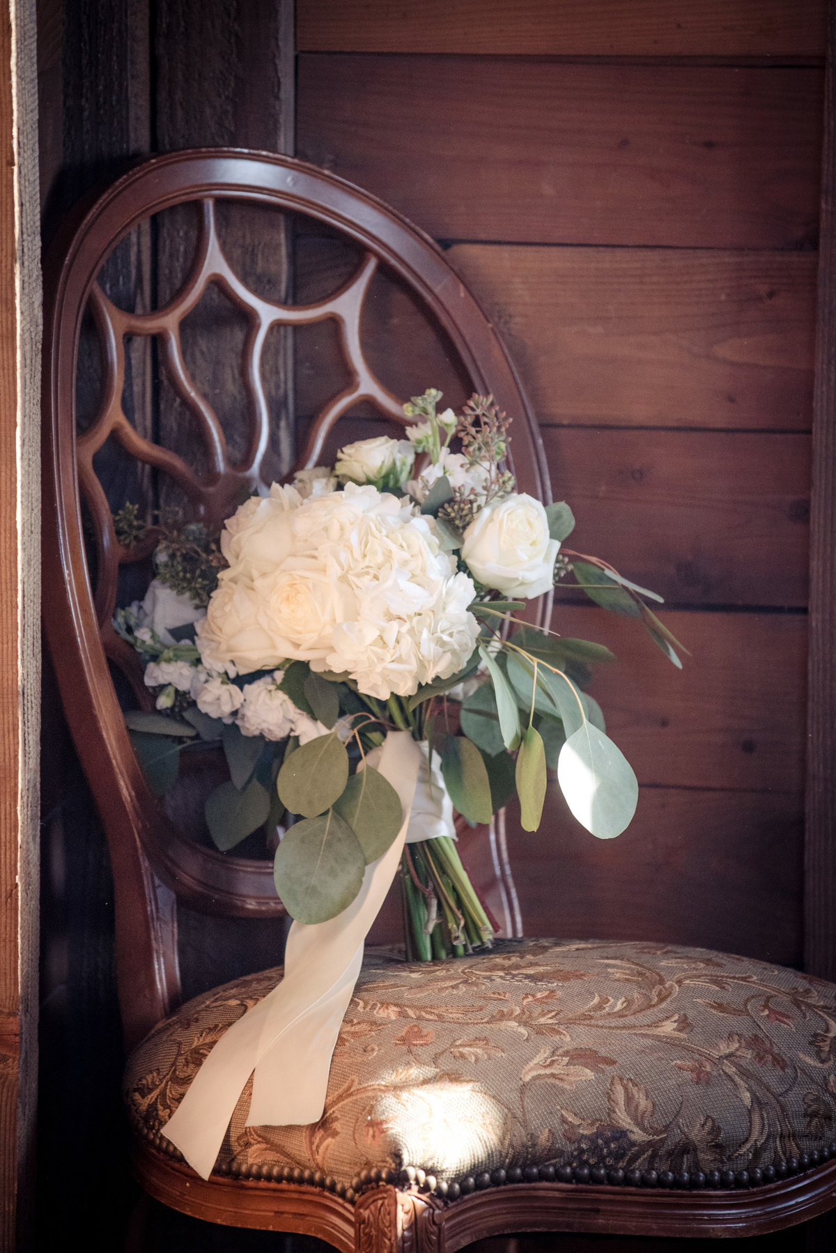 Sugar Magnolias Flowers - Raphael Vineyards - Imagine Studios Photography - Wedding Photographer