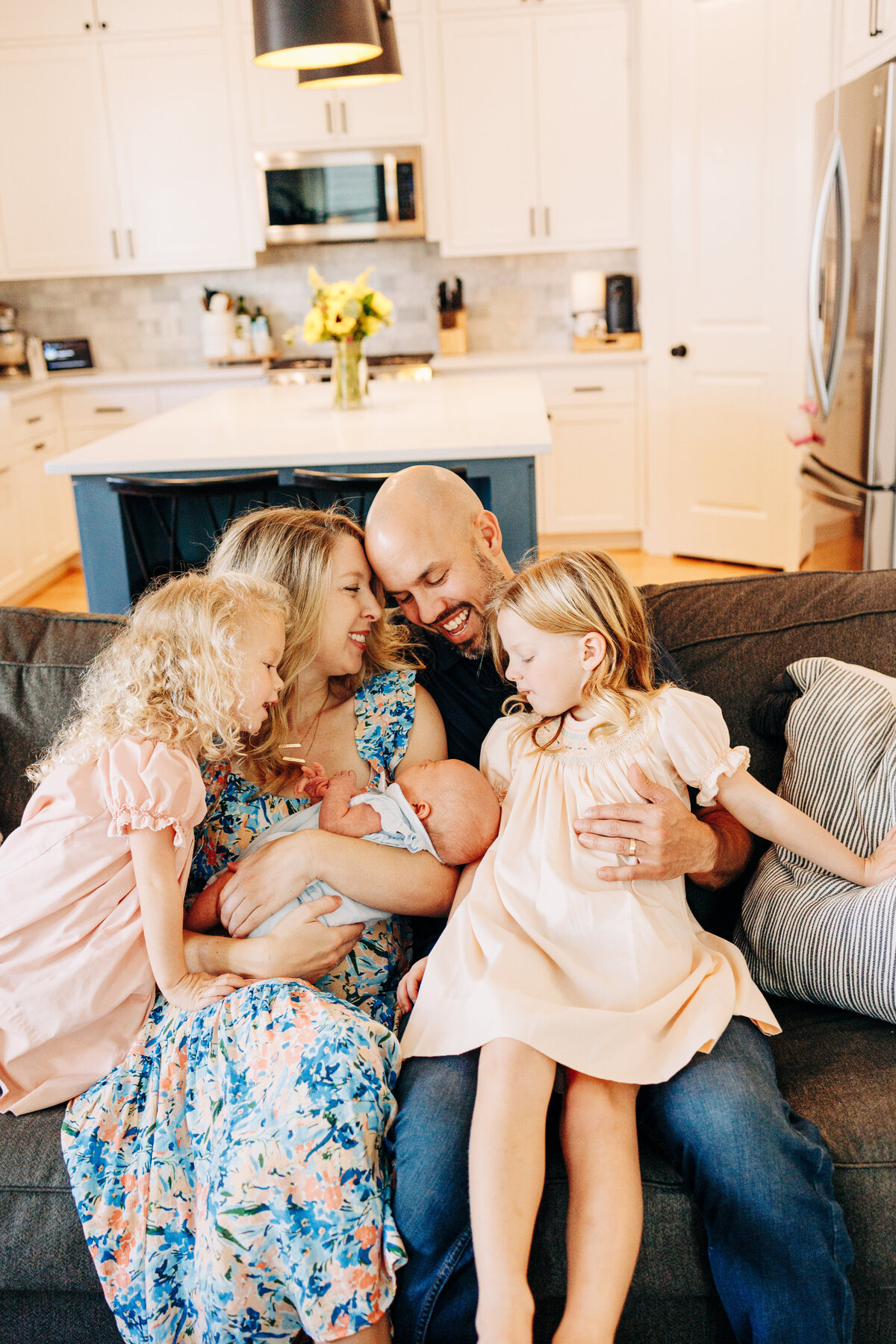 newborn photos with family