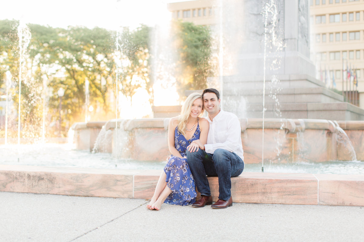 Indianapolis War Memorial Downtown Engagement Session Sunrise Sami Renee Photography-13