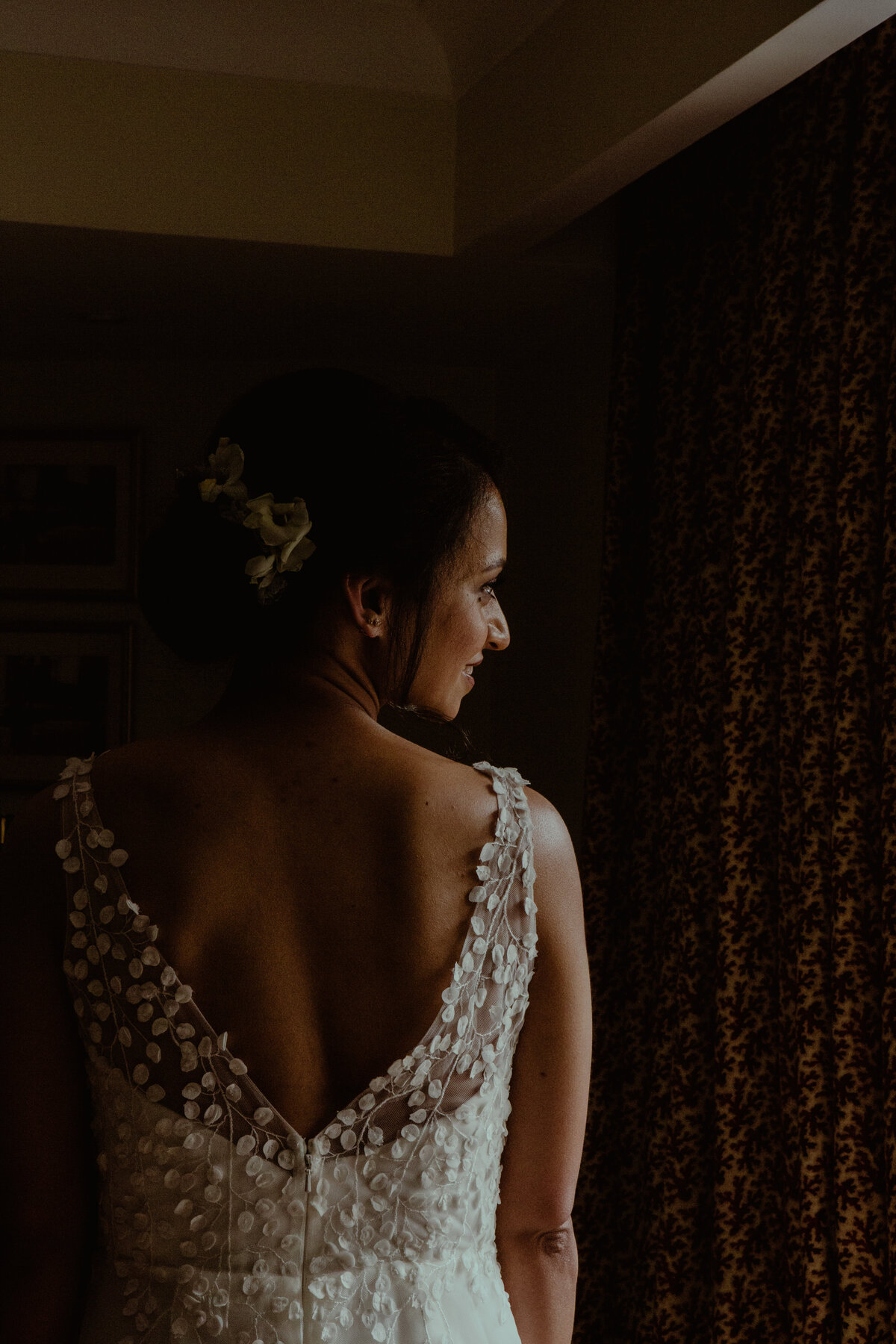 Romantic wedding at the Berystede spa hotel in Sunninghill, Ascot
