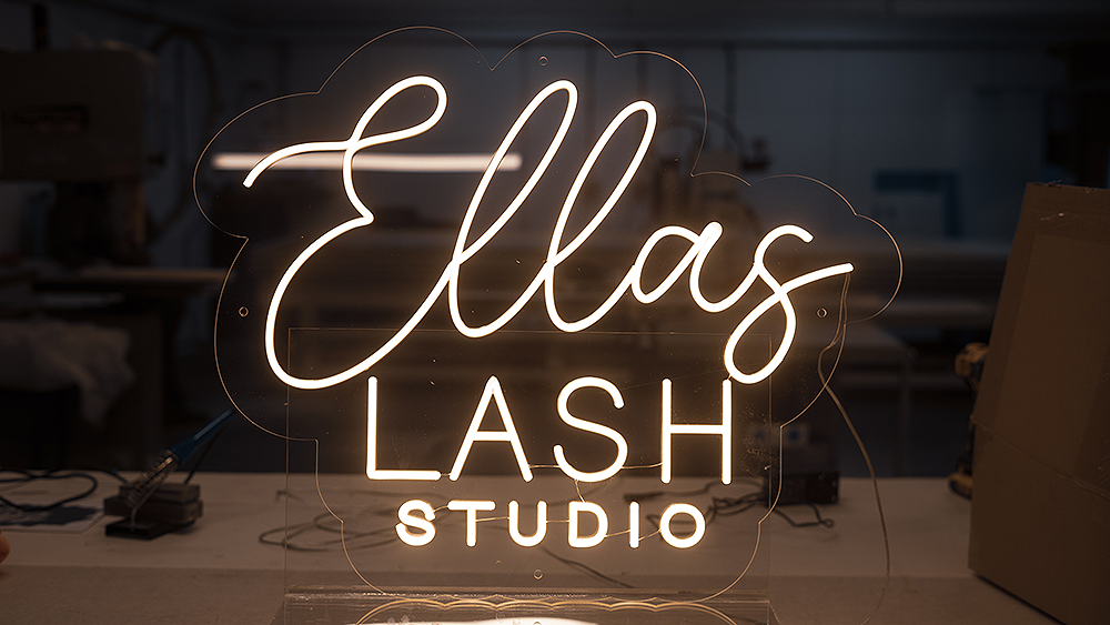 ellis-signs-ellas-lash-studio-led-neon-sign-newcastle-gateshead-north-east