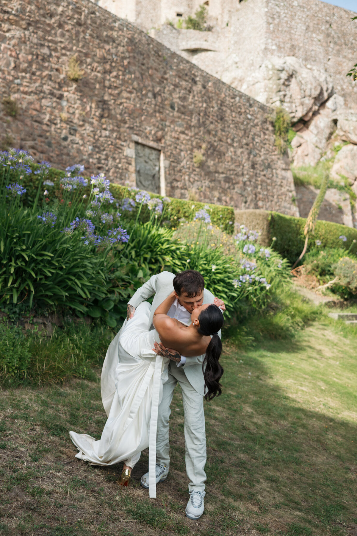 gorey castle Mont Orgueil Castle jersey channel islands wedding photographer ivana king - 229