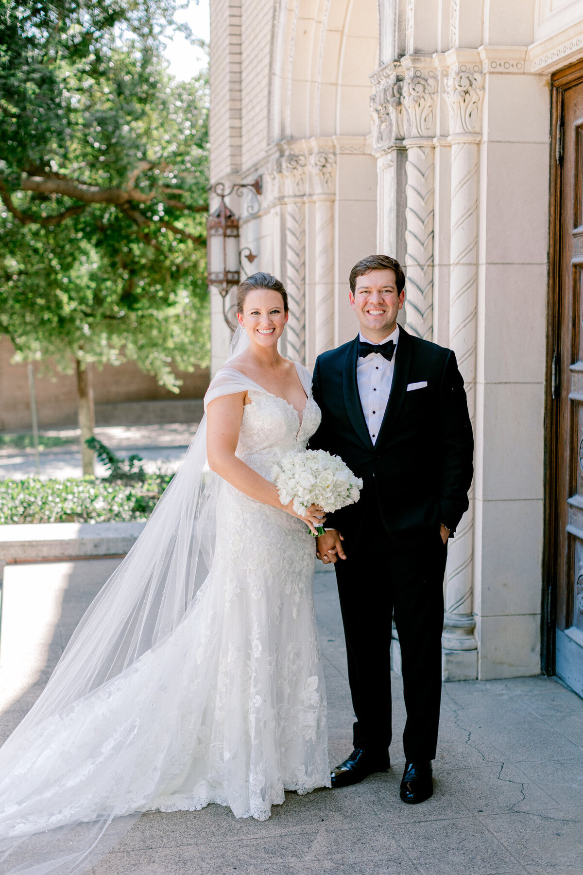 Allie & John Wedding at Royal Oaks Country Club Christ the King Church | Dallas Wedding Photographer | Sami Kathryn Photography-82