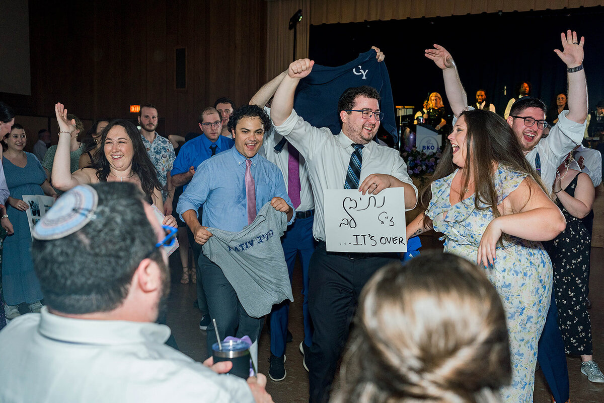 Eliana-Melmed-Photography-Chicago-LosAngeles-Jewish-WeddingPhotography-ElianaSklar-Shtick-00004