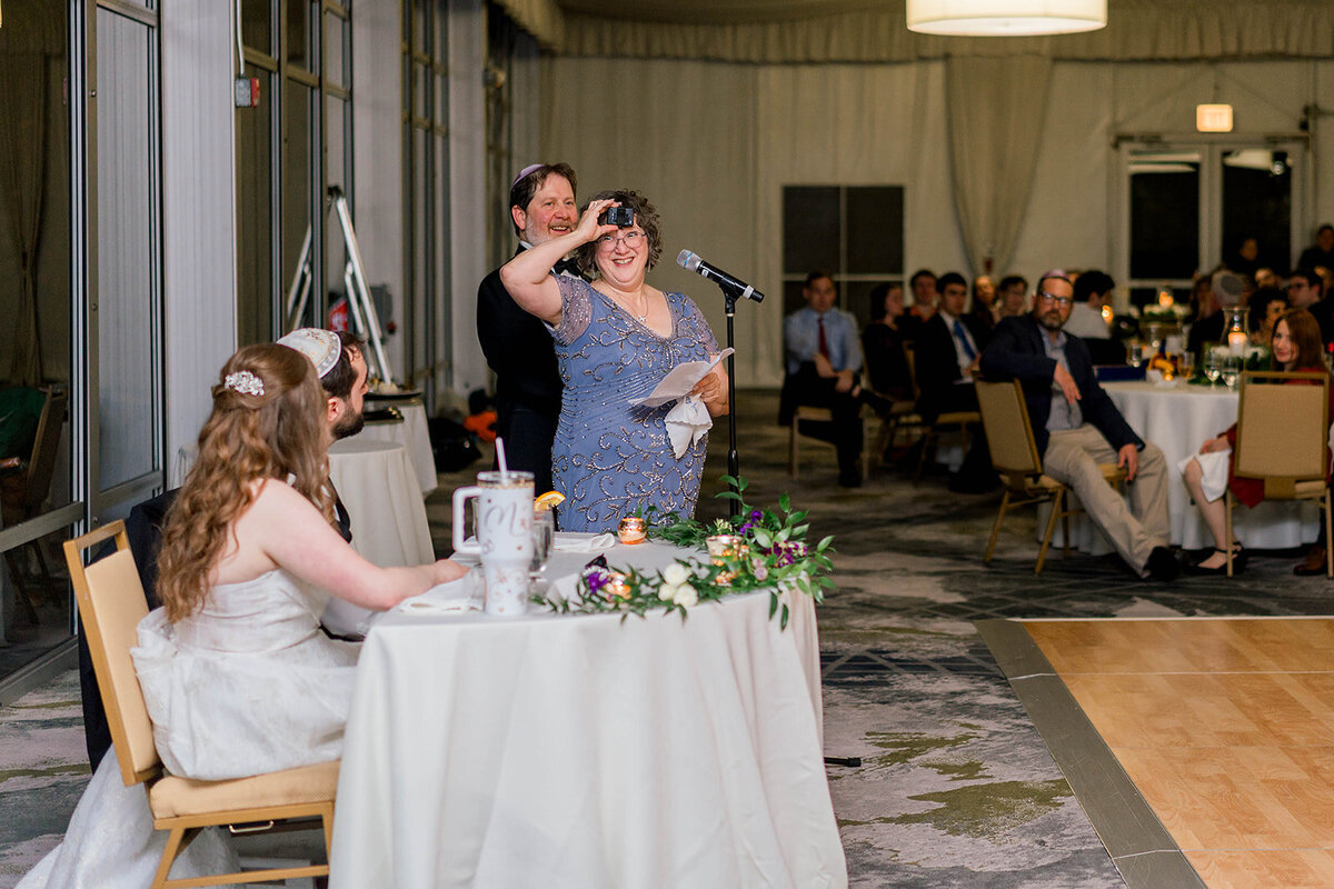 Eliana-Melmed-Photography-Chicago-LosAngeles-Jewish-WeddingPhotography-DInnerSpeeches-00094