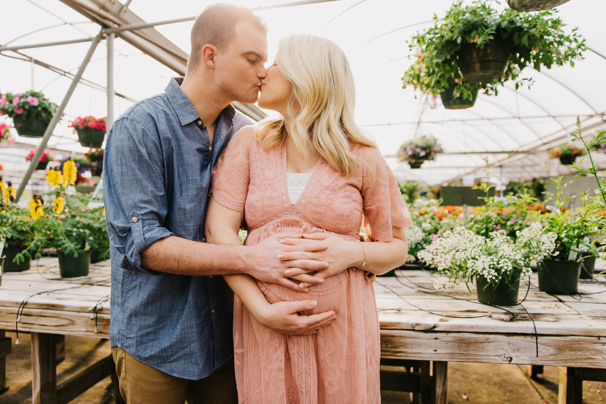 greenhouse-maternity-photography-session-raleigh-2157