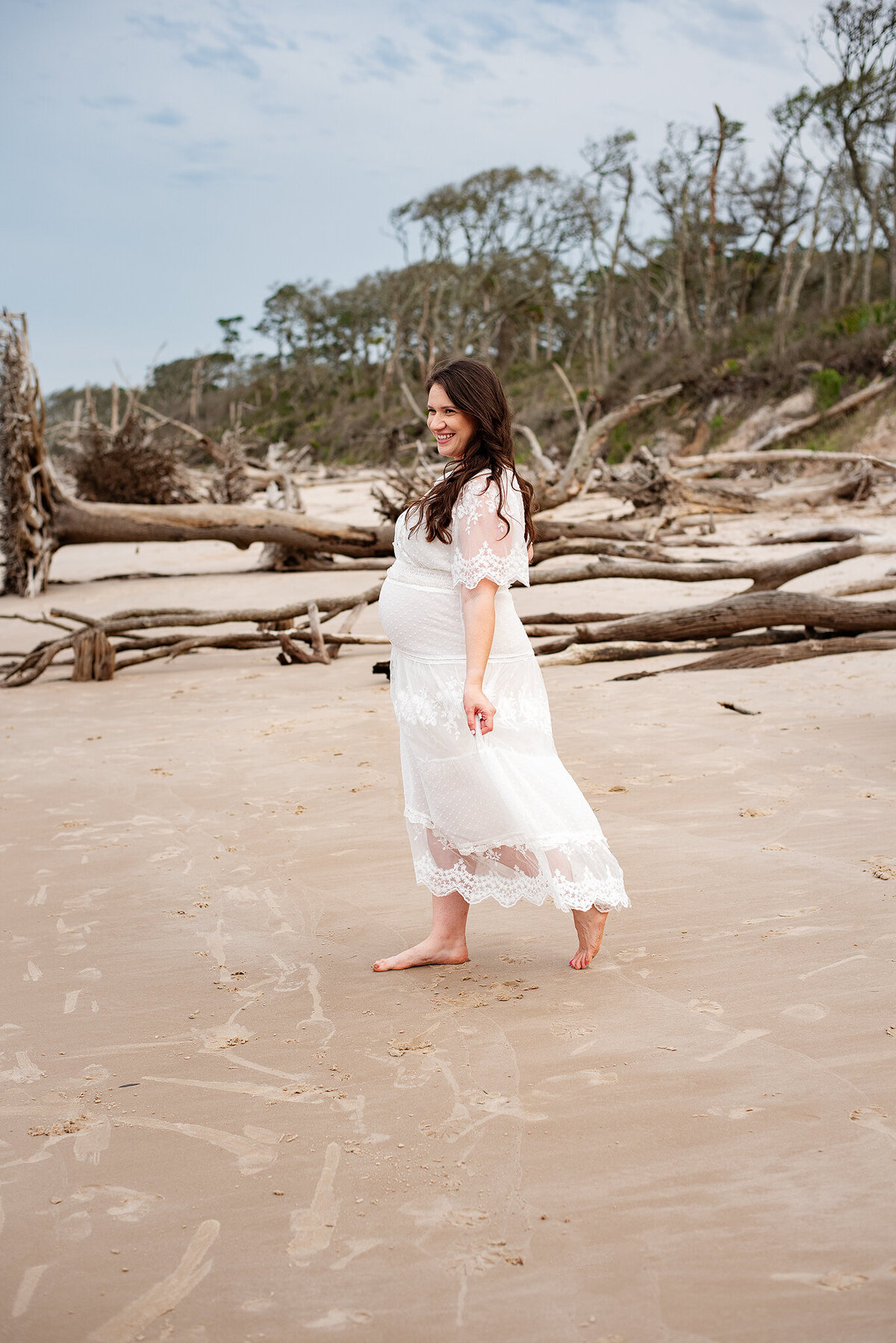 erin-elyse-photography-maternity-driftwood-beach-talbot-island-fl