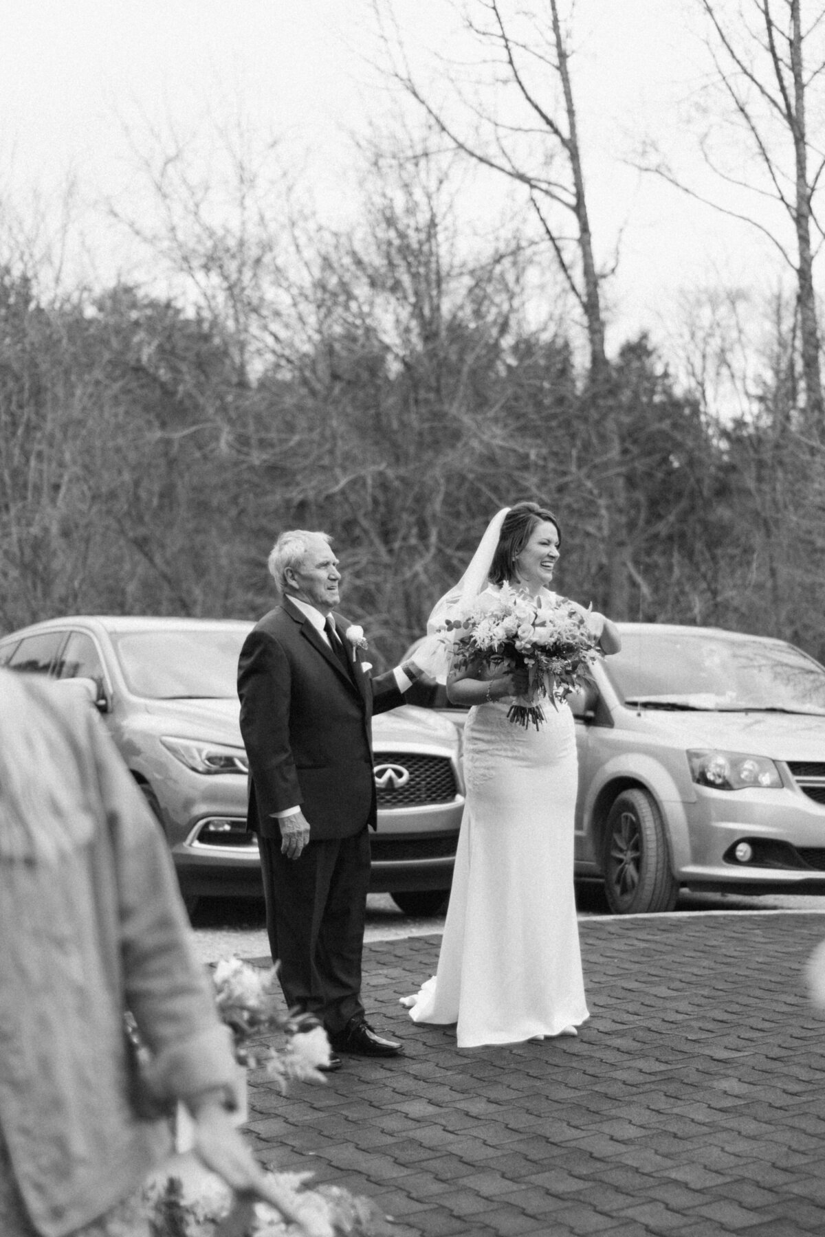 Julie and Robert Wedding Day - The Stables at Strawberry Creek - East Tennessee Wedding Photographer - Alaina René Photograhpy-9