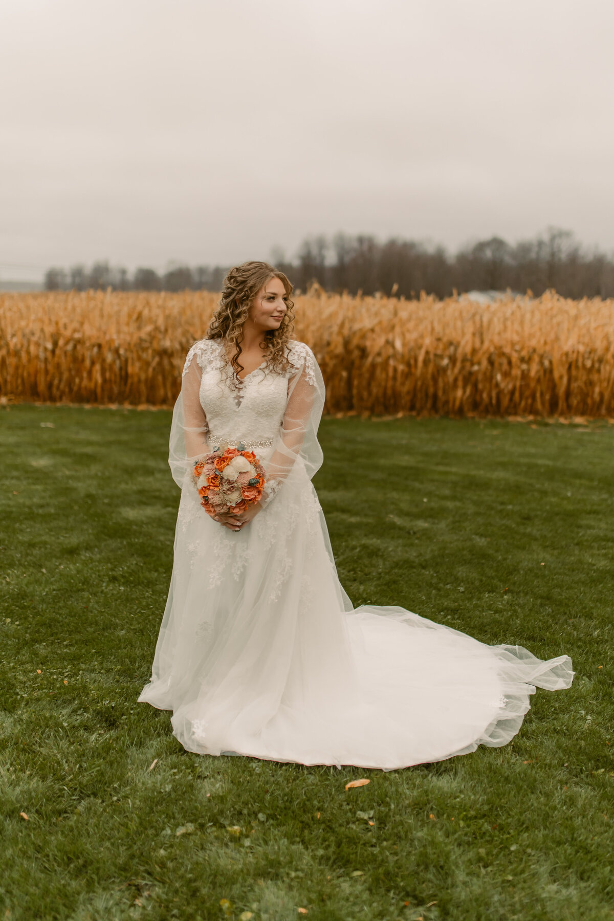 NortheastOhioWeddingPhotographer-Meadow&Brian-RunningHorseFarm.0411-2