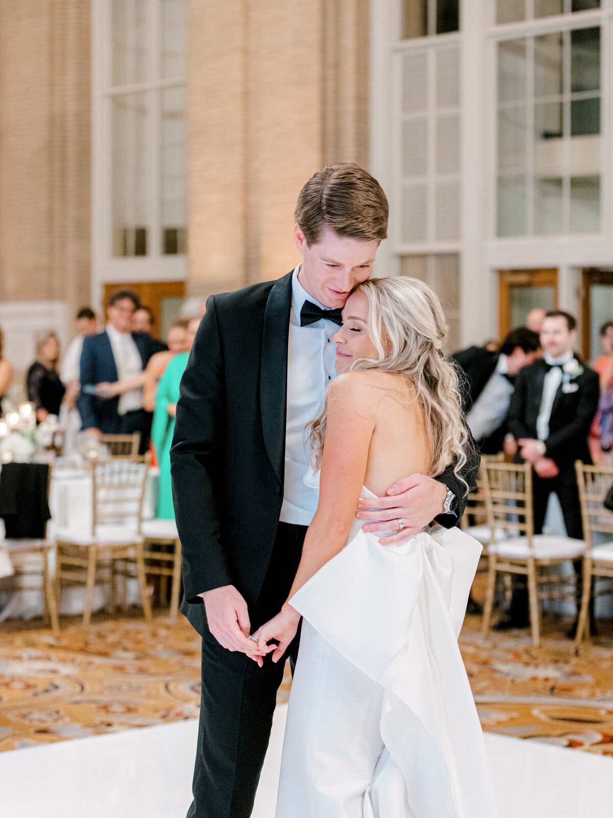 Madison & Michael's Wedding at Union Station | Dallas Wedding Photographer | Sami Kathryn Photography-194