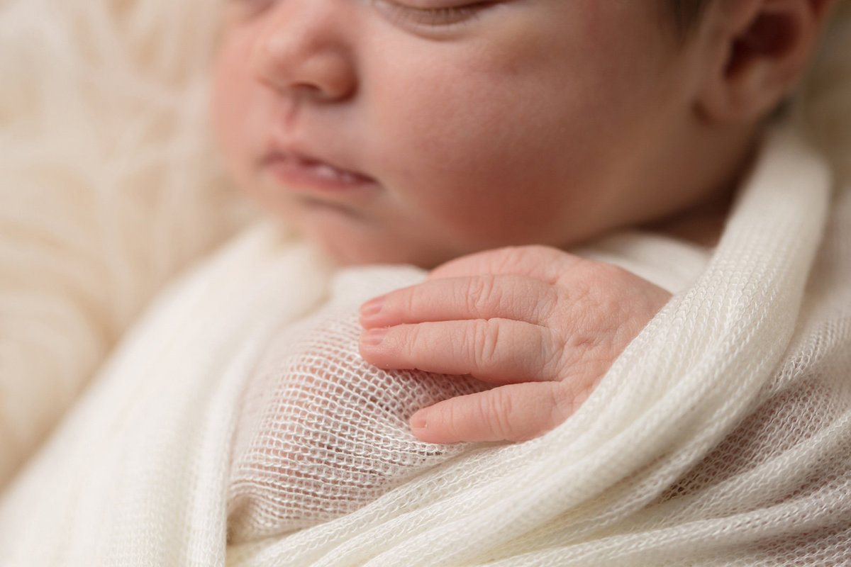 Rossi15-baby-photos-newborn-photographer-st-louis