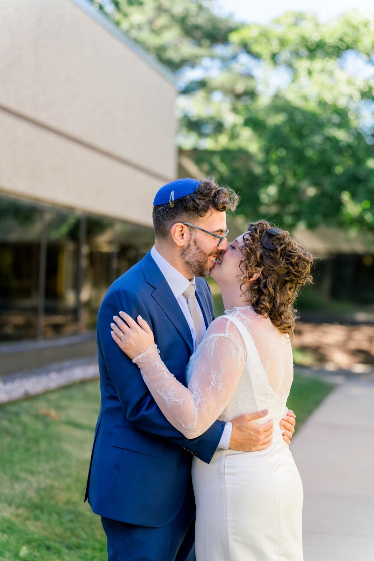 Eliana-Melmed-Photography-Chicago-LosAngeles-Jewish-WeddingPhotography-ShulaNoah-CouplesPortraits-00086