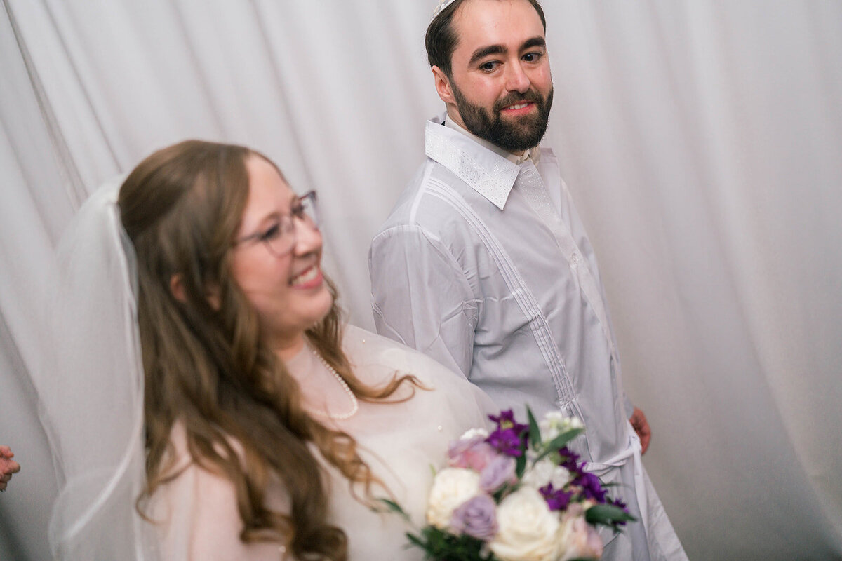 Eliana-Melmed-Photography-Chicago-LosAngeles-Jewish-WeddingPhotography-Chuppah-00277