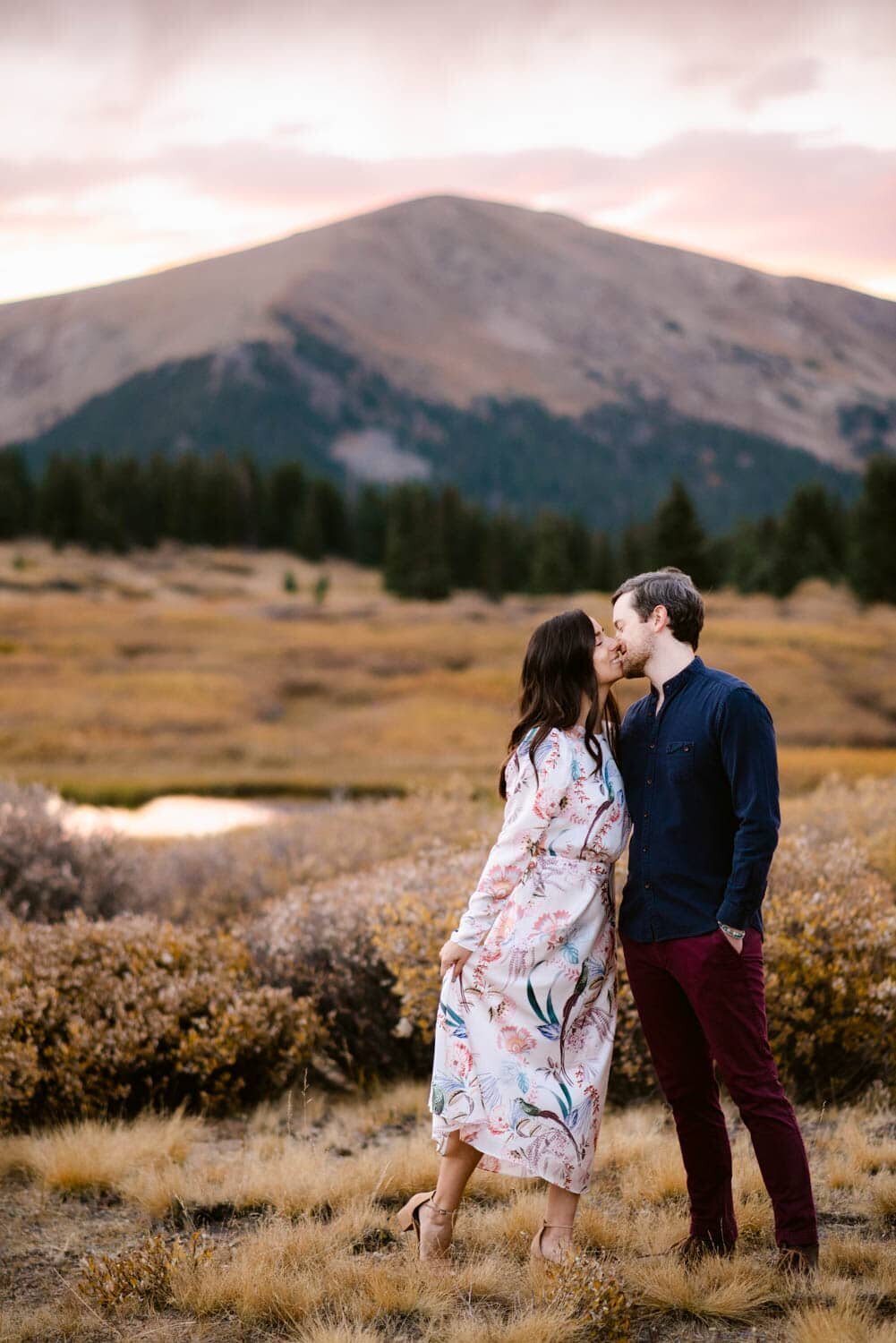 Josie_V_Photography_11_Fall_Colorado_engagement