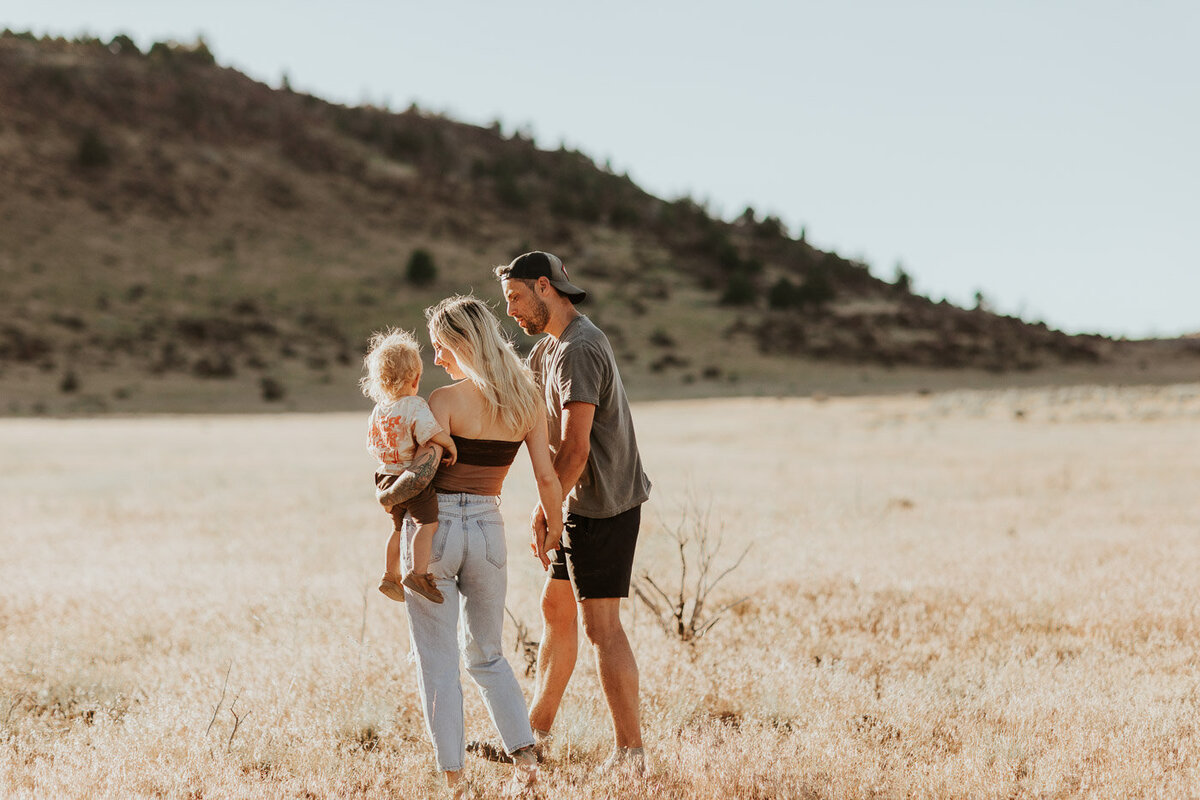 sunset-family-session-in-bend-oregon-2
