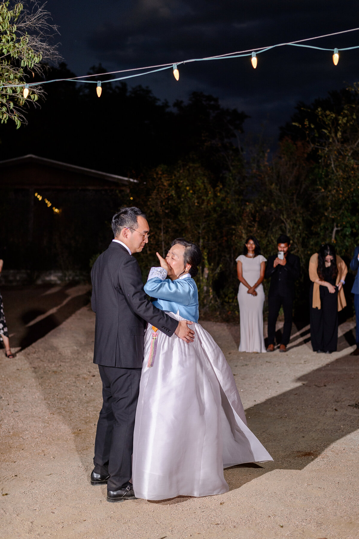 Hill Country Venue + Austin Wedding Photographer32