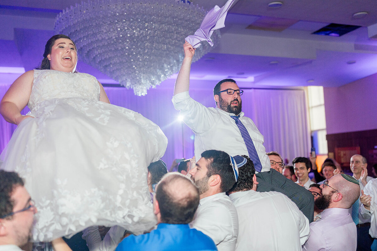 Eliana-Melmed-Photography-Chicago-LosAngeles-Jewish-WeddingPhotography-ElianaSklar-Simcha-00045