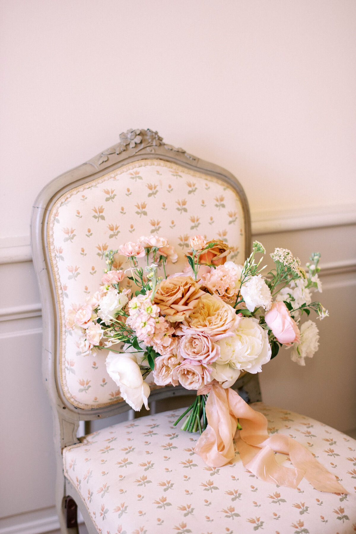 Chateau-de-Estoublon-wedding-florist-Floraison4