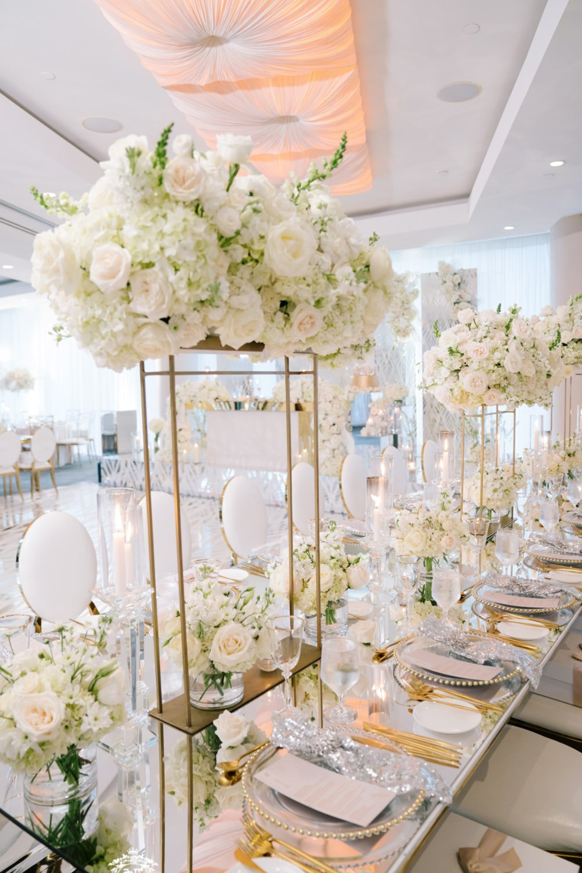 white-gold-luxury-wedding-flowers