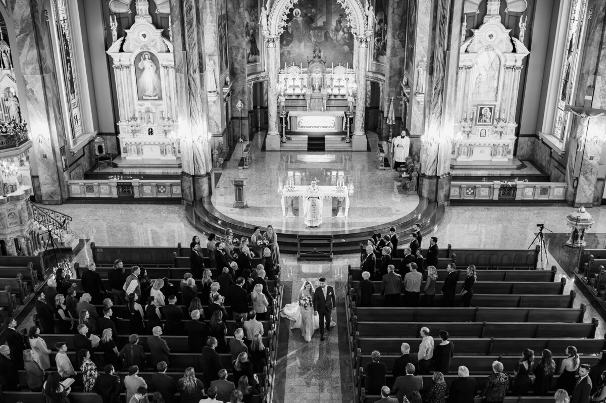 Bride and groom church wedding in Milwaukee, WI