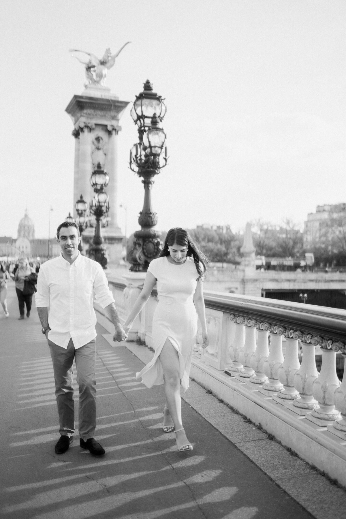 005-Paris-Cinematic-Romance-travel-session-Editorial-Luxury-Fine-Art-Lisa-Vigliotta-Photography