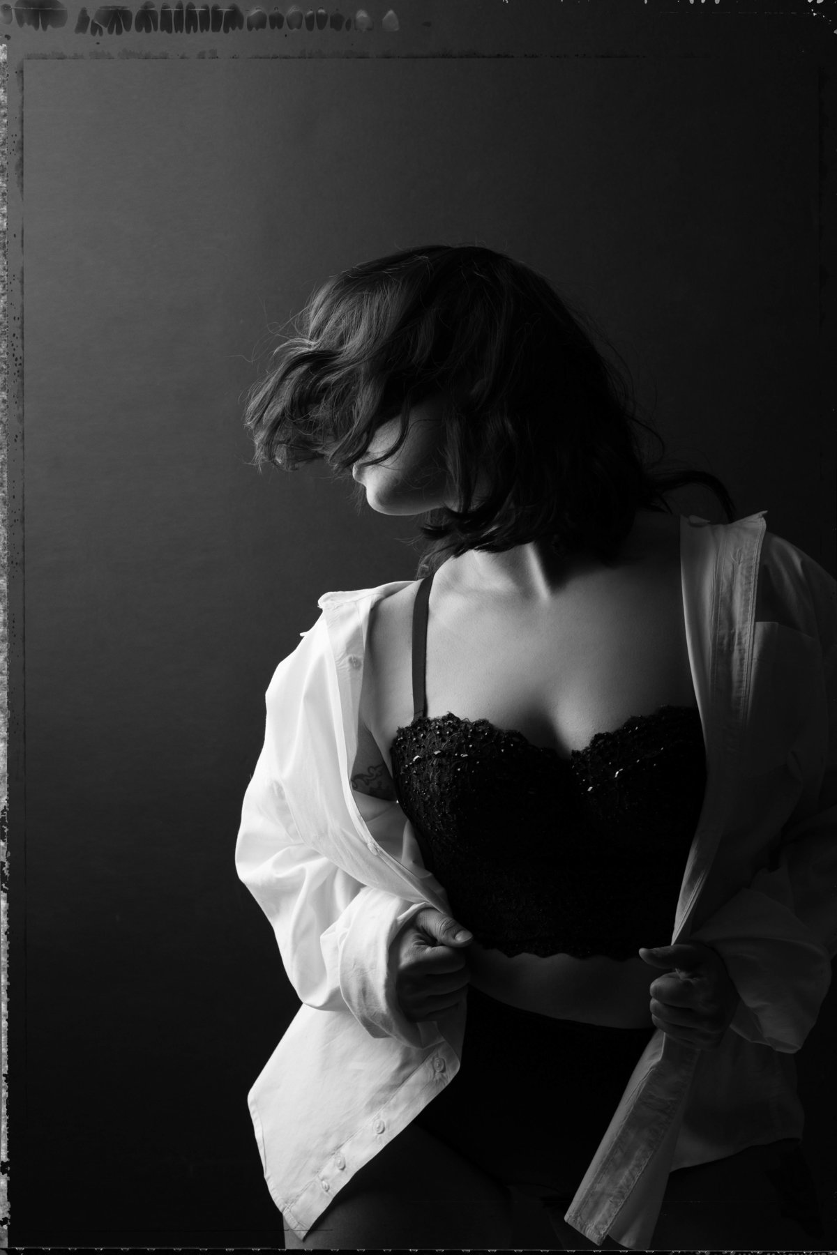 Felicia Reed Photograph-Austin Texas-Photographer-Boudoir-Black and White-Behind the Scenes