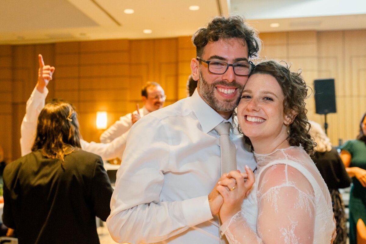 processed_ElianaMelmedPhotography_JewishWeddingPhotographer_ShulaNoah_Dancing-288