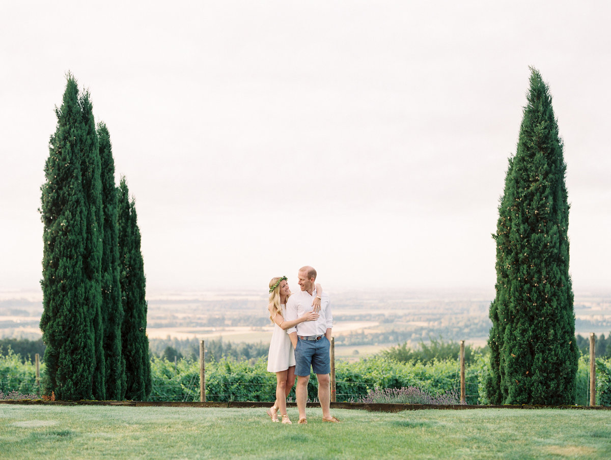 11-oregon-wine-country-engagement