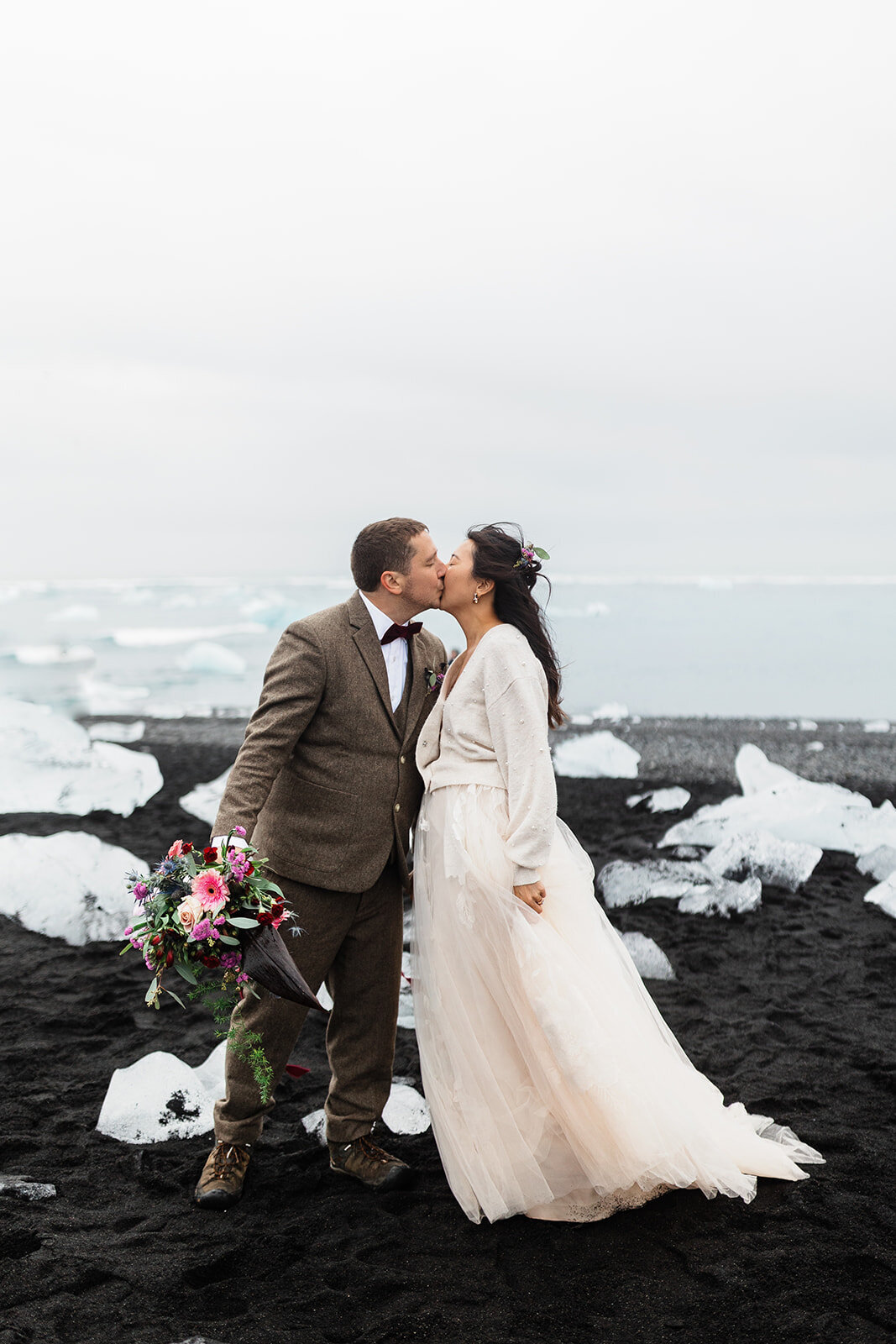 Couple kissing in iceland