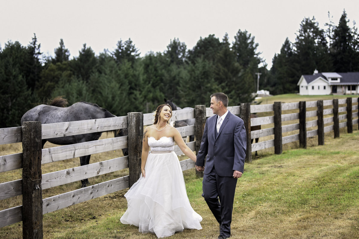 Redway-California-wedding-photographer-Parky's-Pics-Photography-Humboldt-County-Photographer-Wild-souls-ranch-wedding-1.jpg