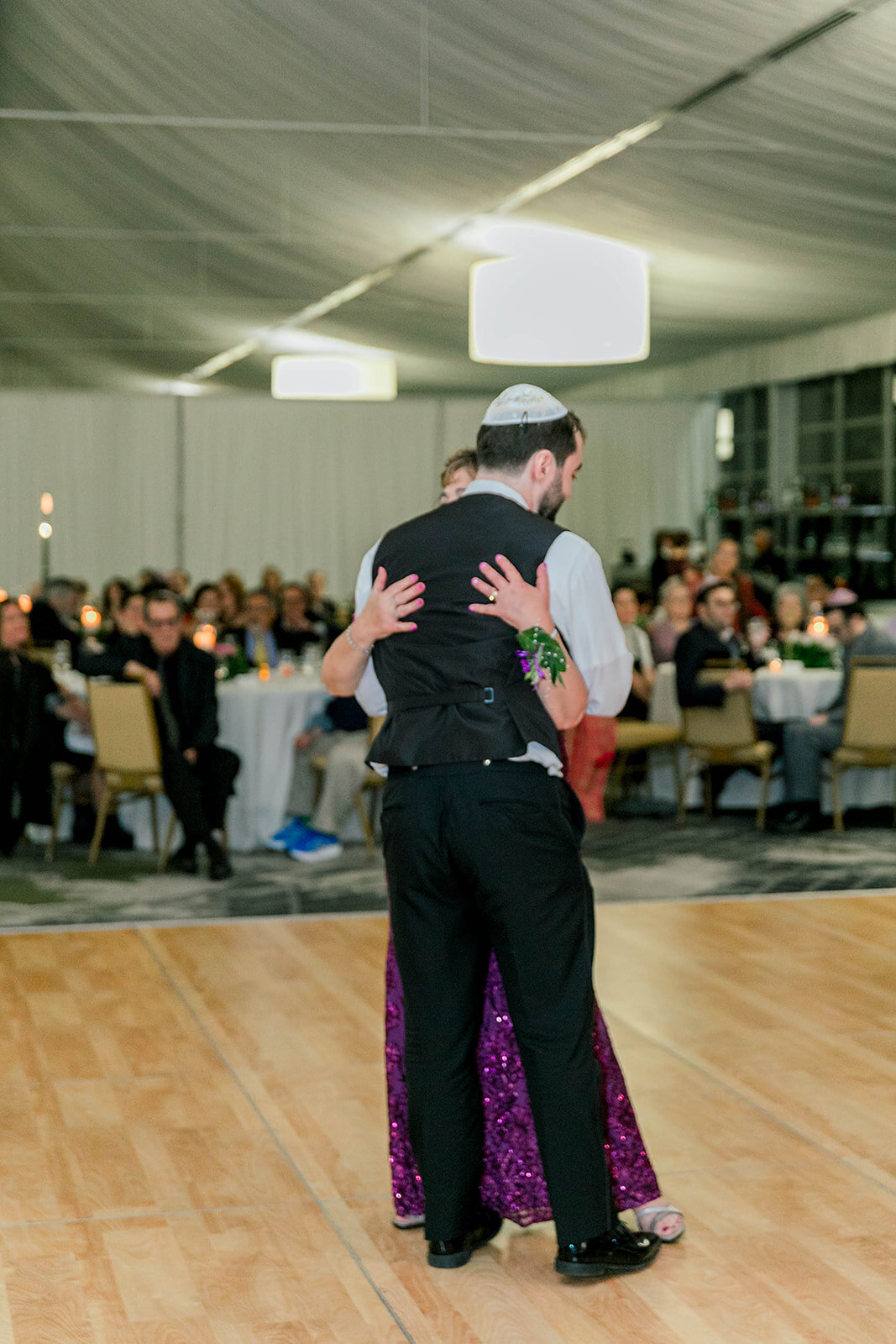 Eliana-Melmed-Photography-Chicago-LosAngeles-Jewish-WeddingPhotography-DInnerSpeeches-00163