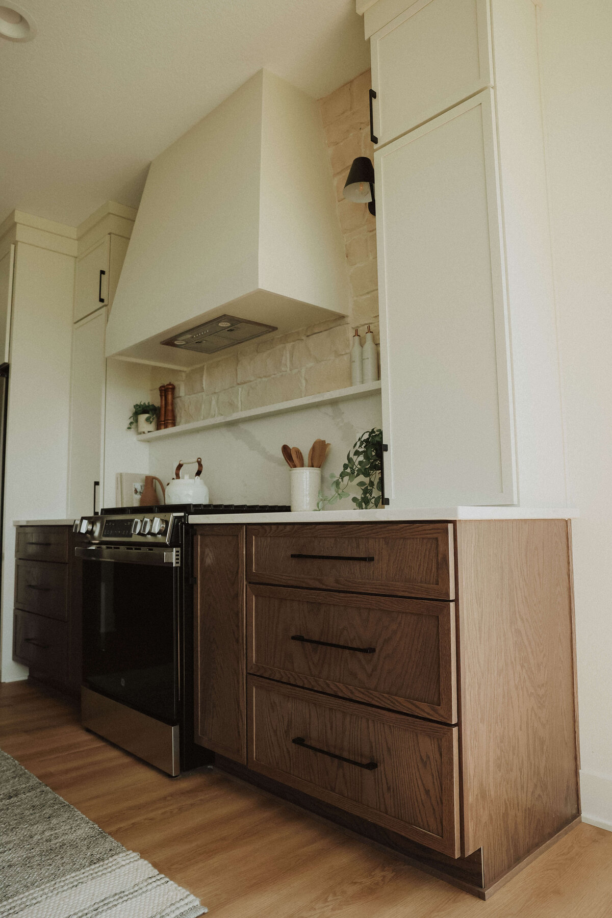 3034-Kitchen-Grimes-Central-Iowa-Custom-Home-JRL-Builders-3F1A2086
