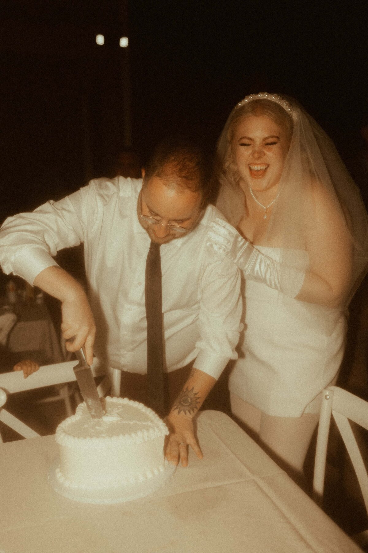 vintage-cake-cutting-elopement-photo