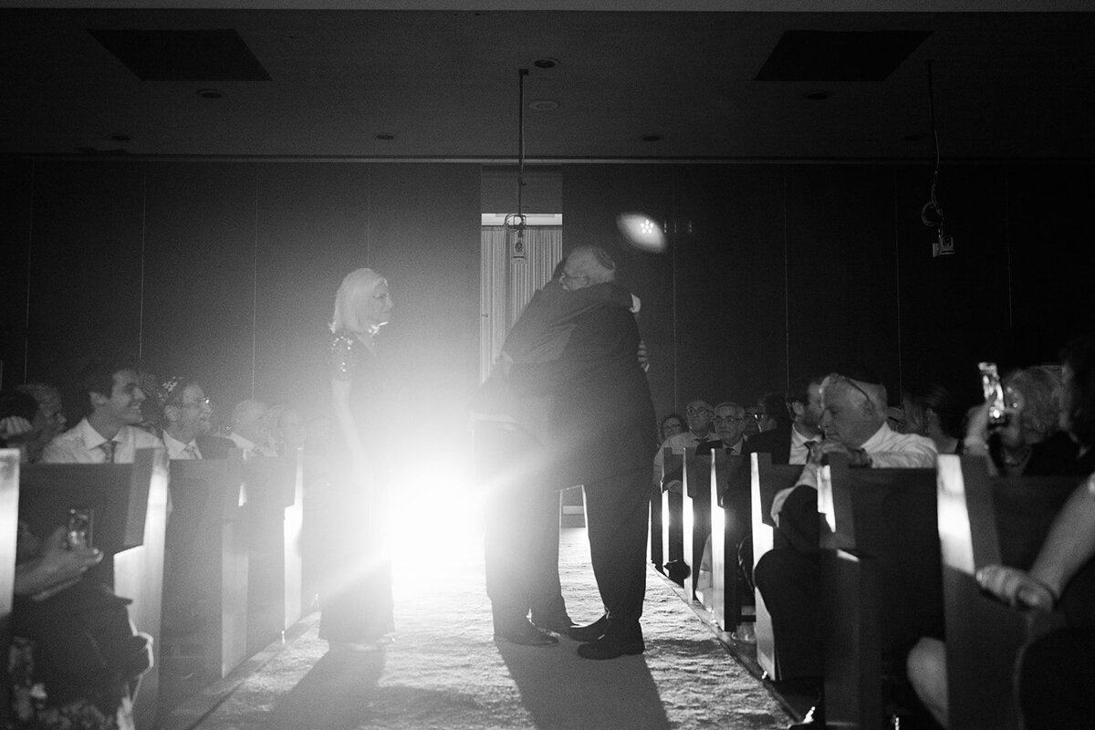 Eliana-Melmed-Photography-Chicago-LosAngeles-Jewish-WeddingPhotography-ElianaSklar-Chuppah-00042