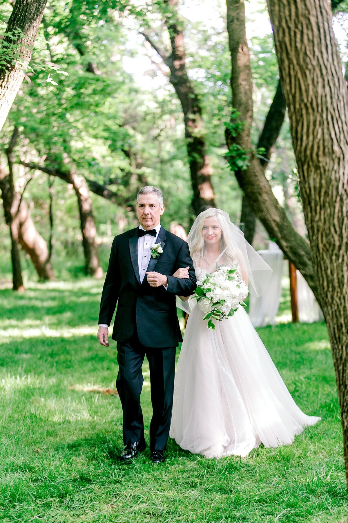 Michelle-and-Michael-Wedding-Day-by-Emily-Nicole-Photo-788
