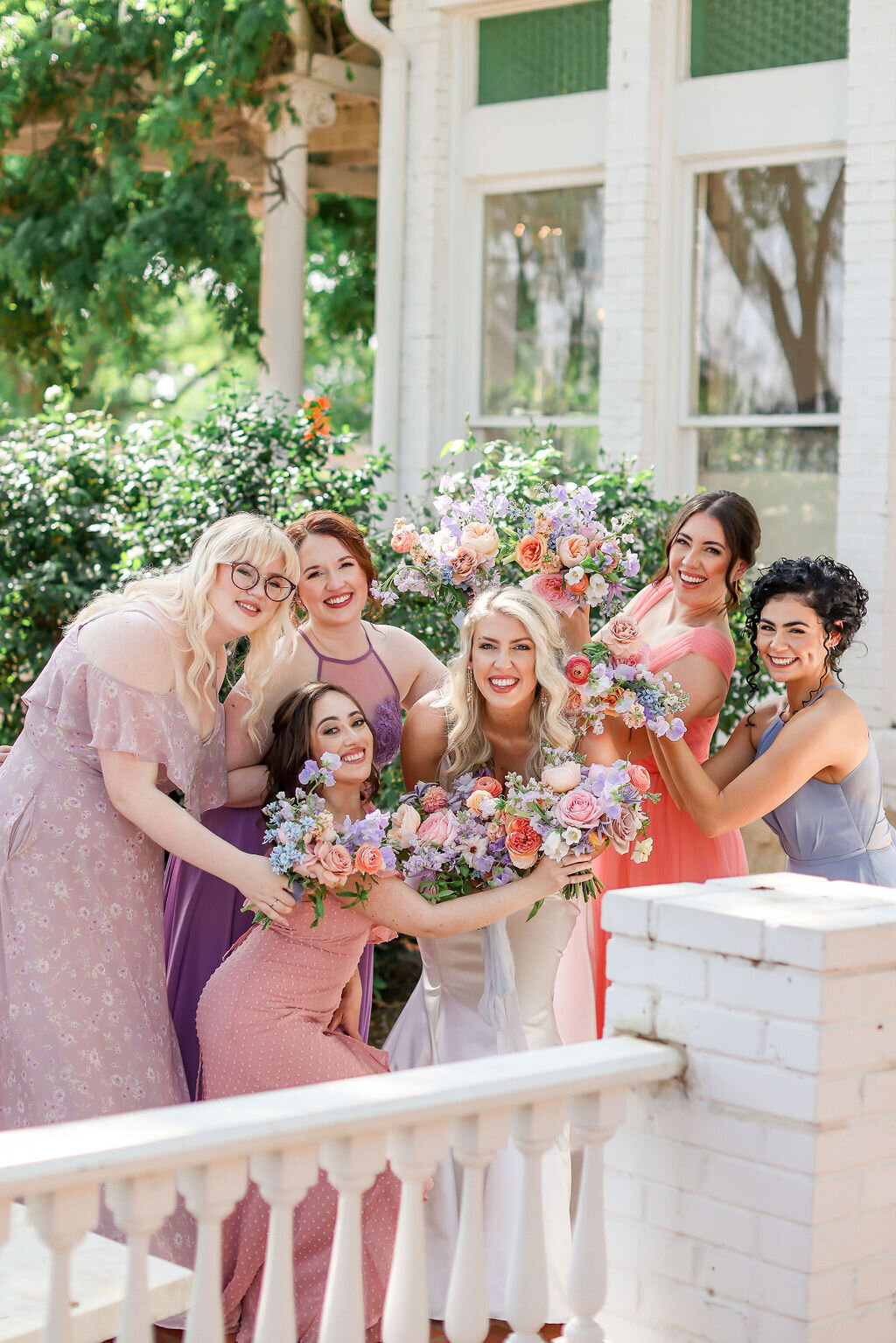 woodbine-mansion-texas-wedding-bridesmaids-sarah-block-photography