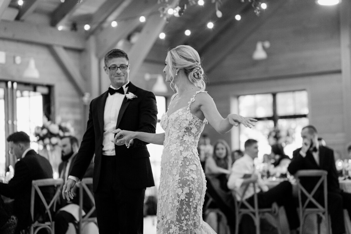 Lake House on Canandaigua Wedding_First Dance_Verve Event Co (5)