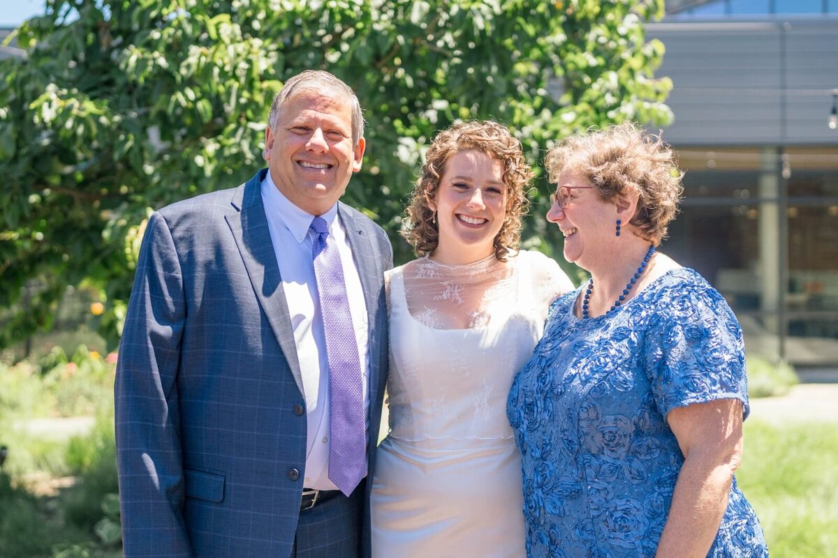 Eliana-Melmed-Photography-Chicago-LosAngeles-Jewish-WeddingPhotography-ShulaNoah-FamilyFormals-00041