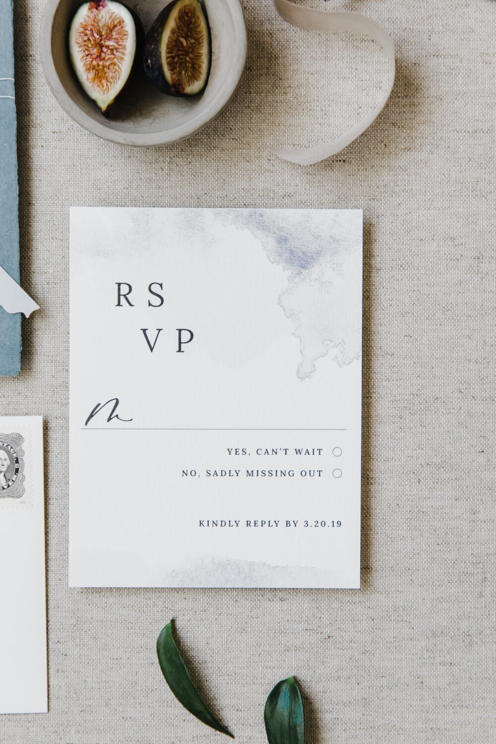 Modern+RSVP+card+invitation