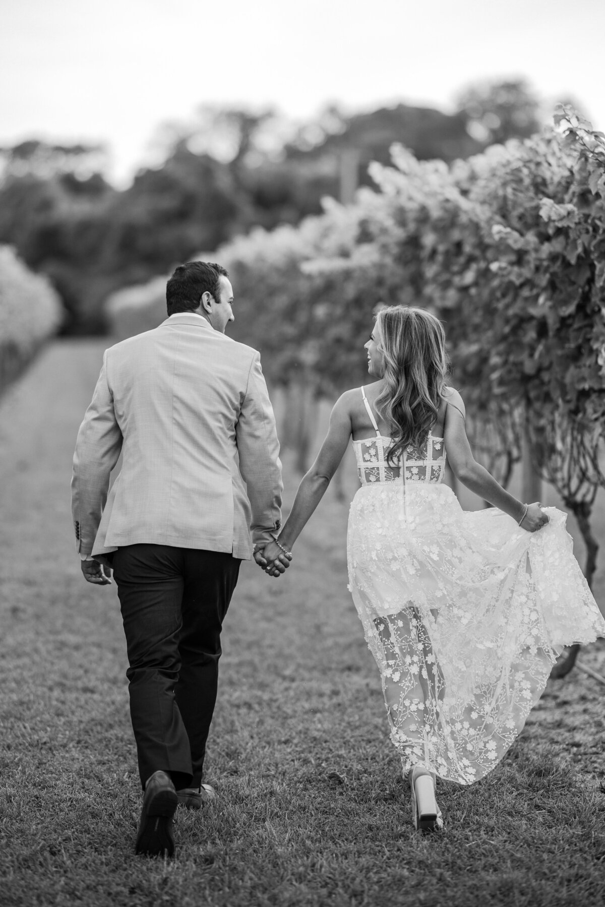 vineyard-engagement-session-new-jersey-50