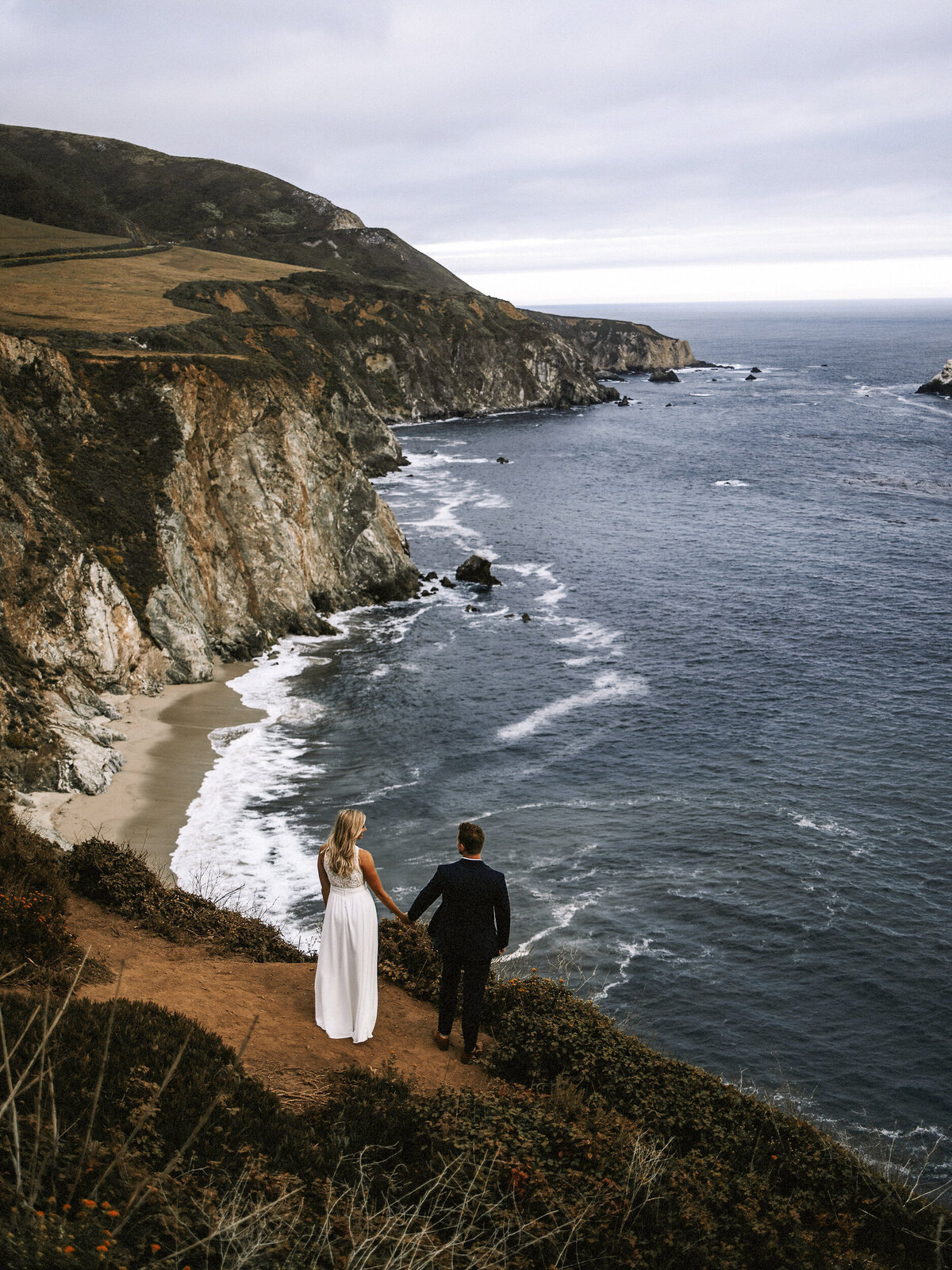 coastal-big-sur-elopement-photography-at-bixby-bridge-wedding-videography-1